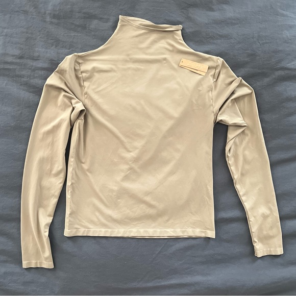 SKIMS SOFT SMOOTHING TURTLENECK TOP Size 2X NWOT - Picture 5 of 6